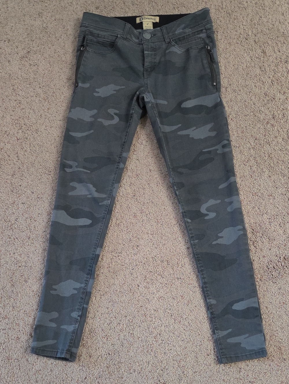 Democracy "Ab"solution Gray Camo Skinny Jeans Zipper Detail Size 4 Stretch